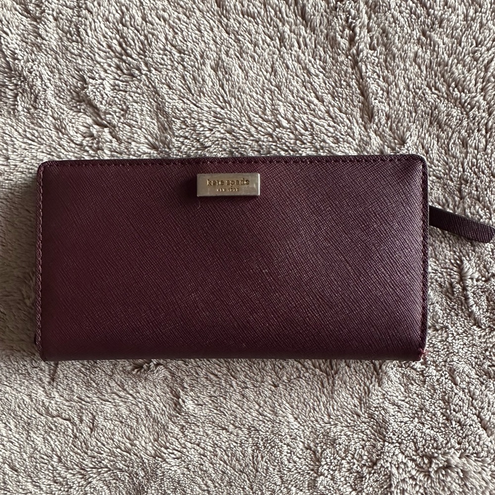 Kate Spade Slim Bifold Wallet